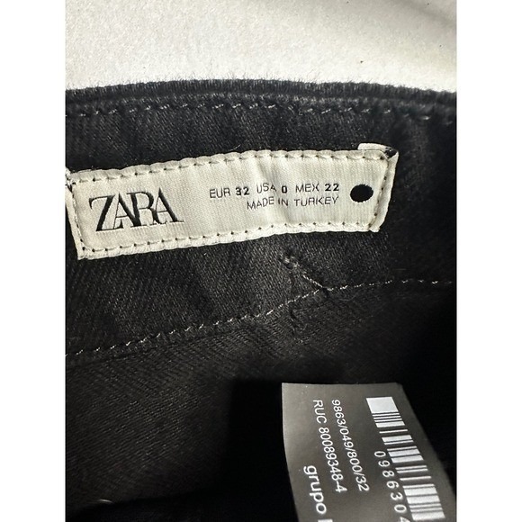 ZARA Black Denim Cropped Wide Leg Jeans Front Zip Belted Waist - Picture 3 of 5